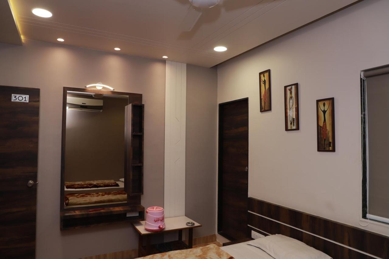 Hotel Darshan Amreli Esterno foto