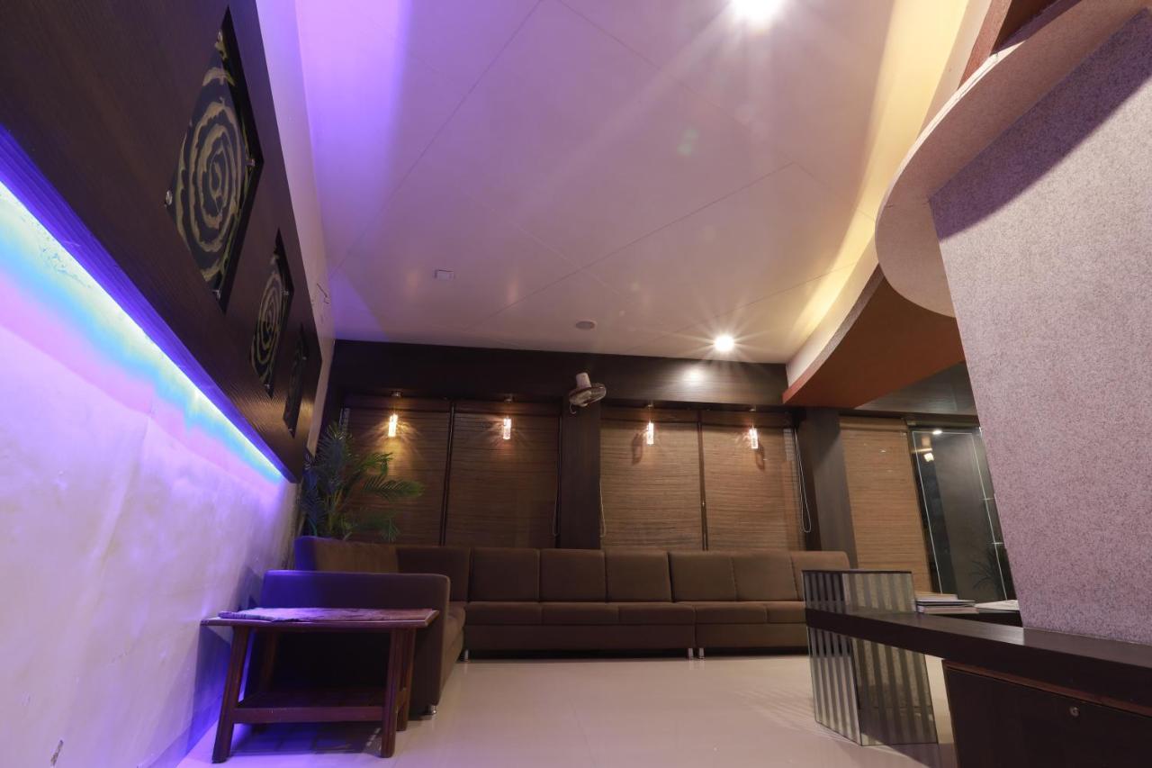 Hotel Darshan Amreli Esterno foto