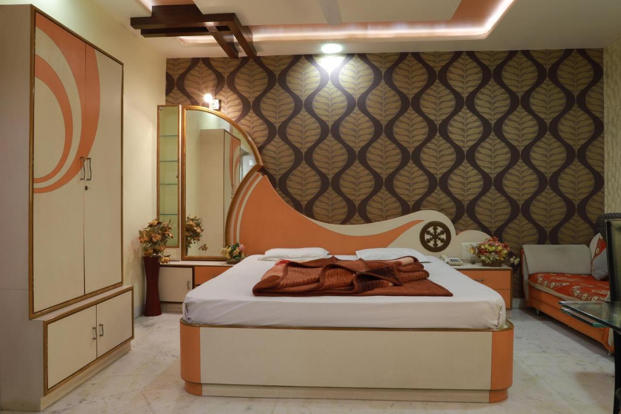 Hotel Darshan Amreli Esterno foto