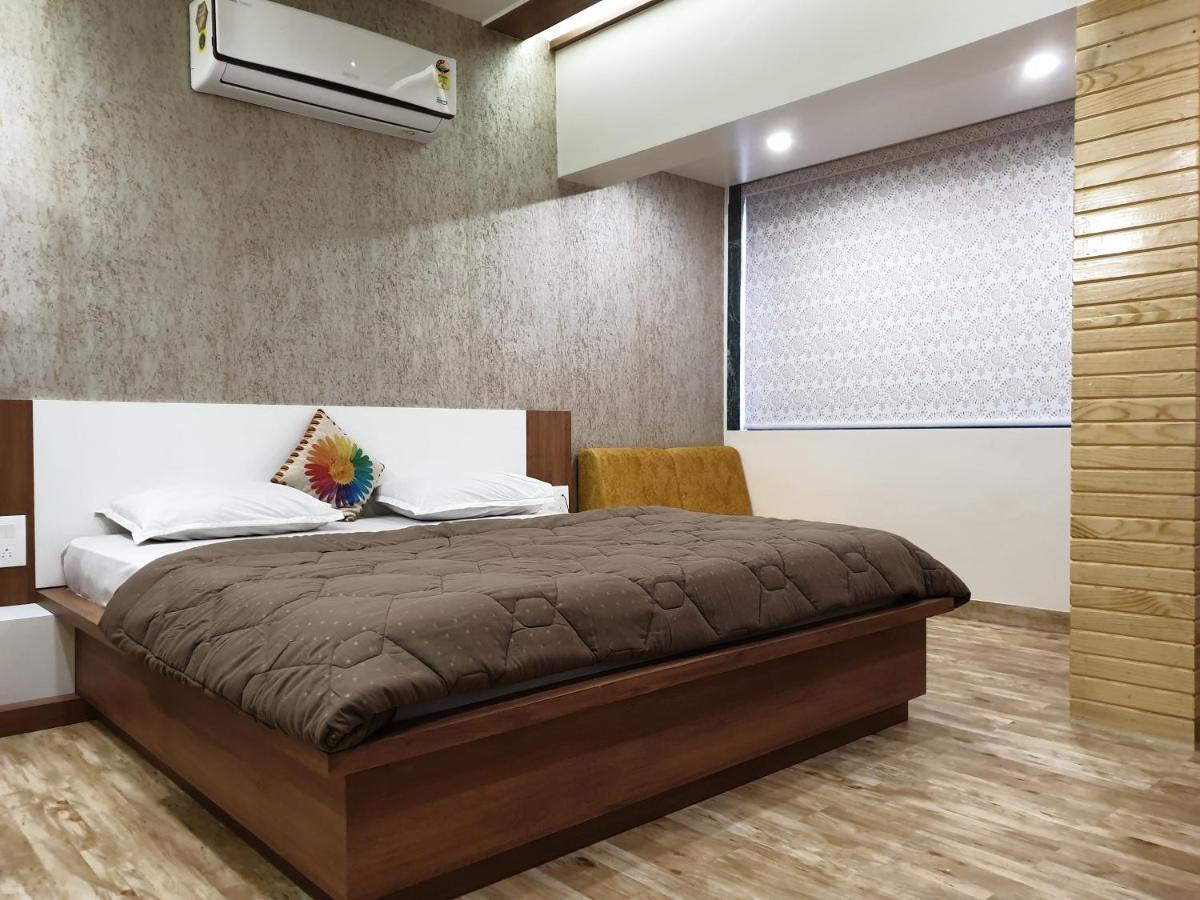 Hotel Darshan Amreli Esterno foto