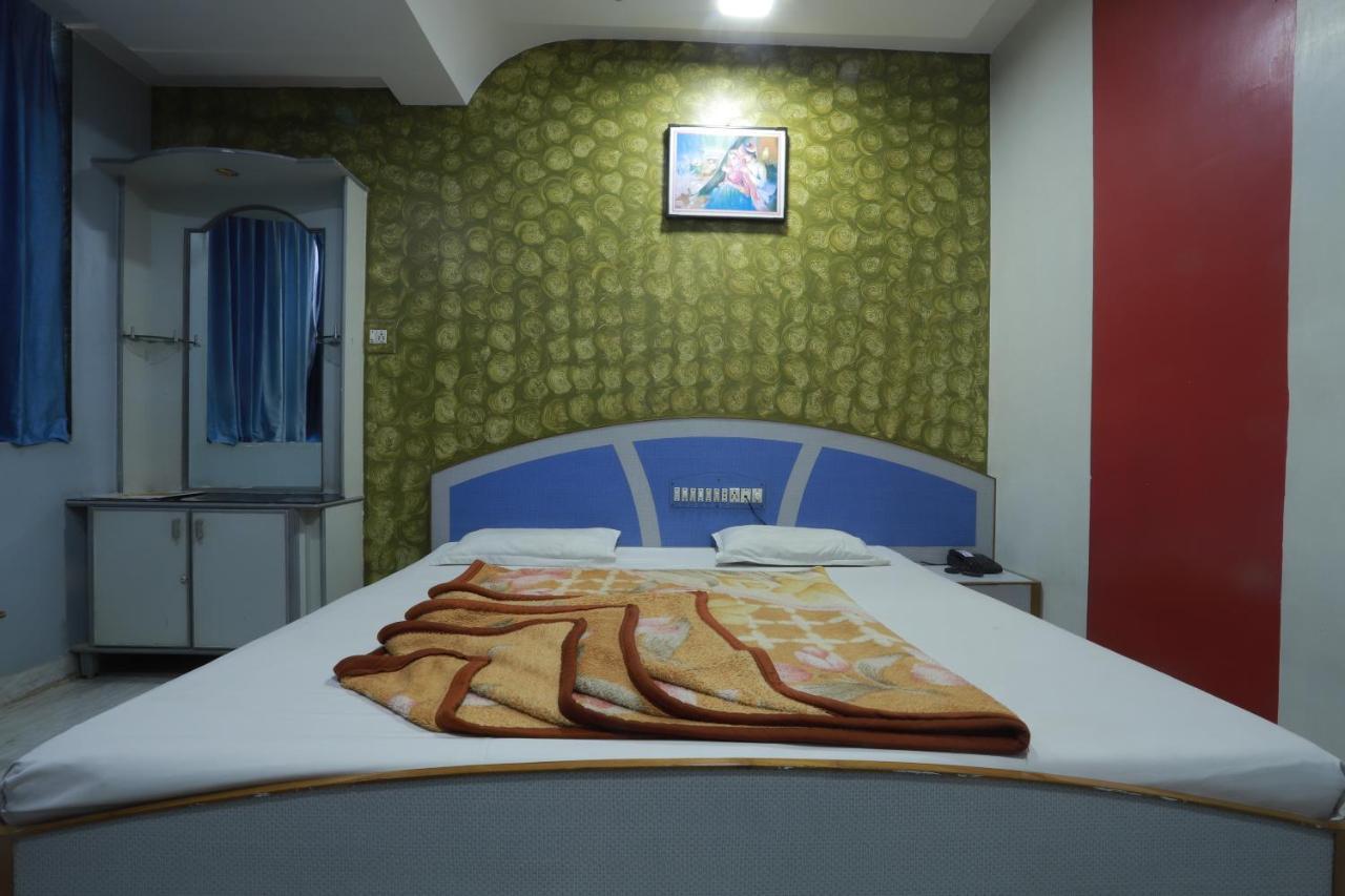 Hotel Darshan Amreli Esterno foto