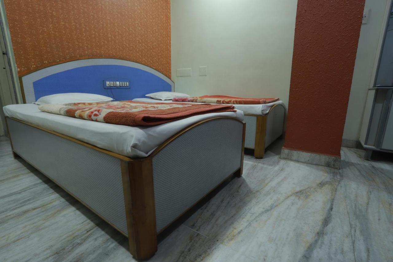 Hotel Darshan Amreli Esterno foto